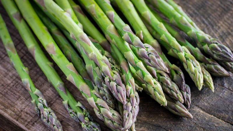 How to store asparagus: freezing, pickling, drying.